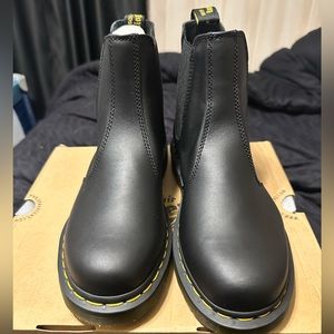 Dr Martens women’s airwair boots